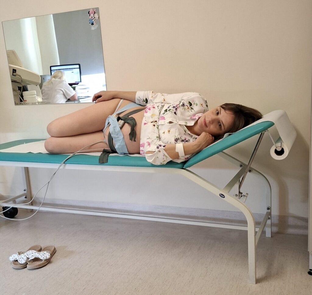 Kobieta w ciąży - ktg